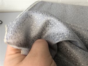 Acetat / viscose foer - fine blomster i blågrå 